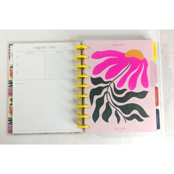 The Happy Planner - Classic, Find Your Wild, 2024-2025 Planner - Picture 9 of 16